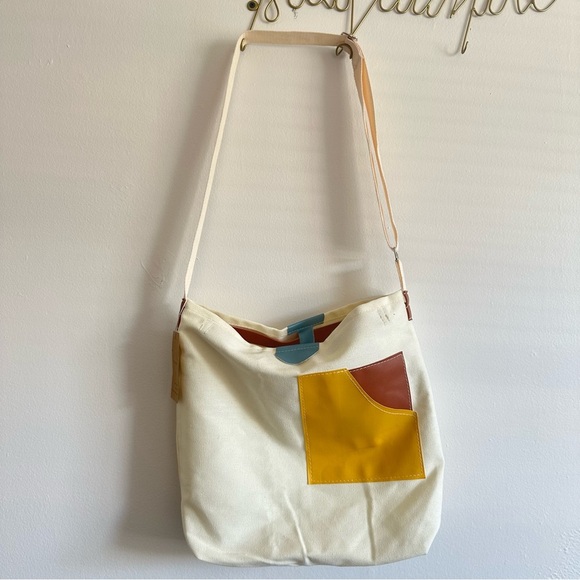 Stylish Cream and Yellow Shoulder Bag - Picture 2 of 5